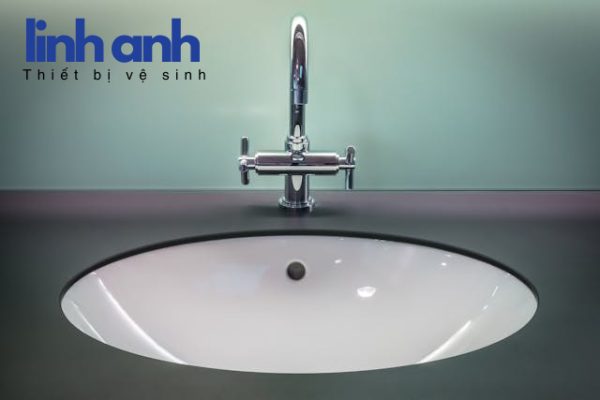 Thay vòi nước trong nhà tắm như thế nào ?