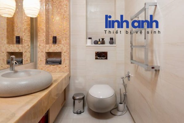 Bồn cầu điện tử cao cấp