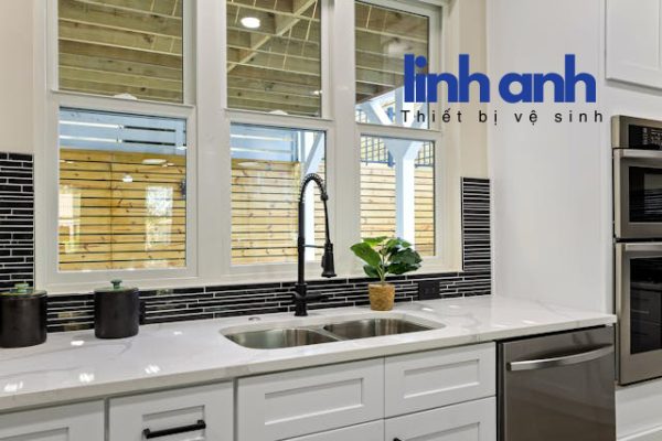 Vòi bếp nóng lạnh cần rút
